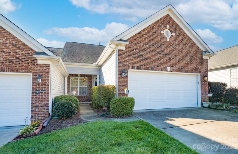 215 Garnet Court