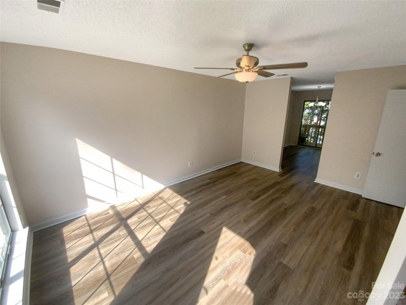 Property image 3 at 6337 Windsor Gate Lane, Charlotte, NC 28215