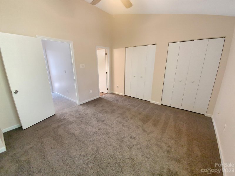 Property image 5 at 6337 Windsor Gate Lane, Charlotte, NC 28215