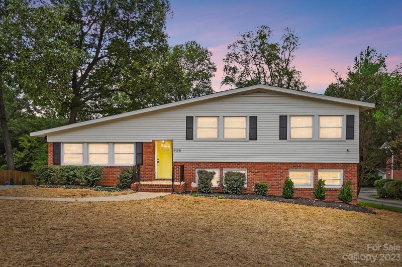 Property image 3 at 938 Nottingham Drive, Gastonia, NC 28054