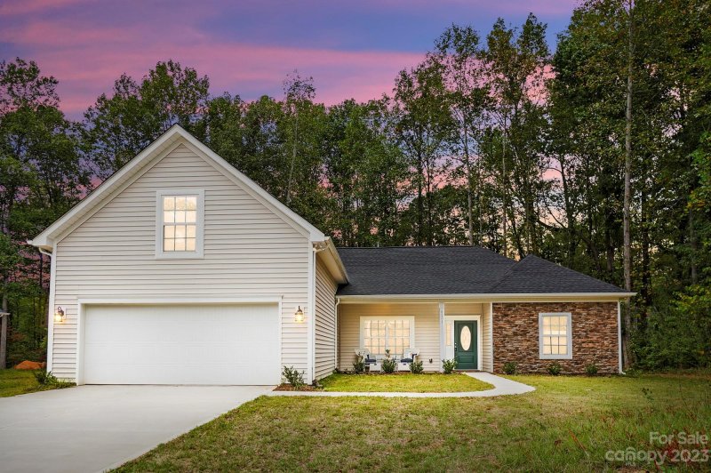 Property image 4 at 6201 Pamela Street, Huntersville, NC 28078