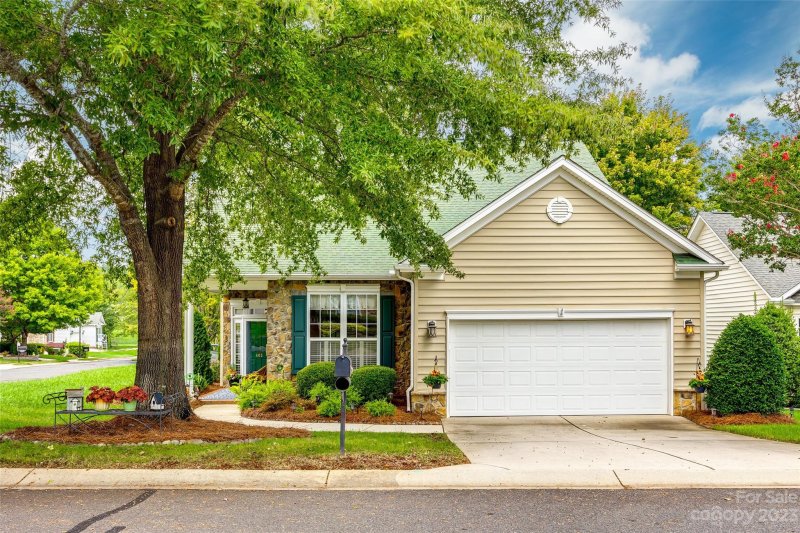 403 Garnet Court