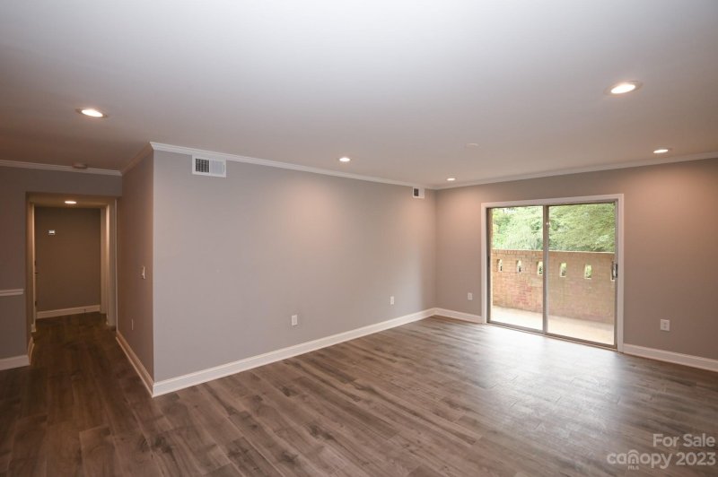 Property image 2 at 4747 Hedgemore Drive, Charlotte, NC 28209