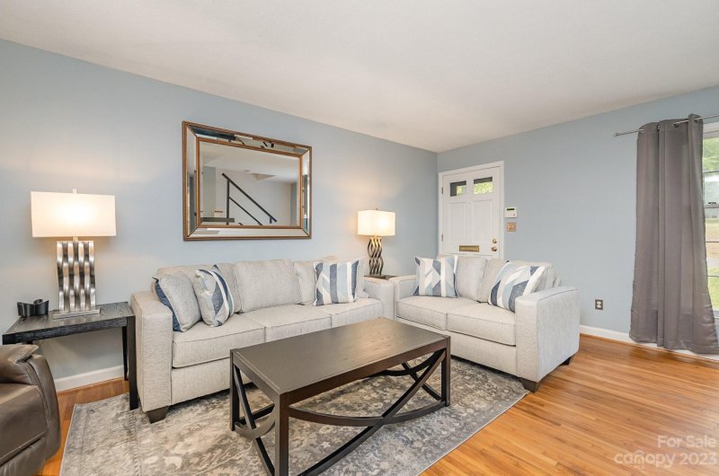 Property image 5 at 916 Hollywood Street, Charlotte, NC 28211