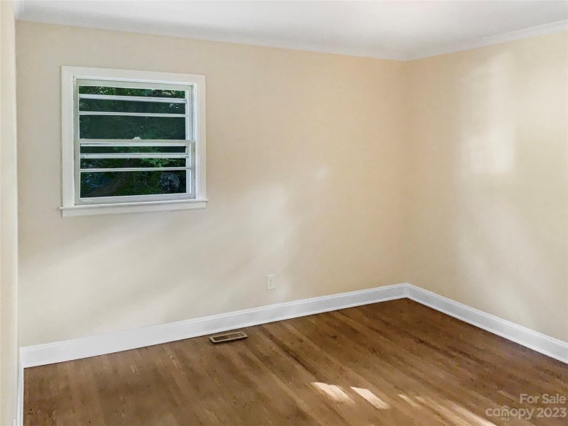 Property image 5 at 4411 Welling Avenue, Charlotte, NC 28208