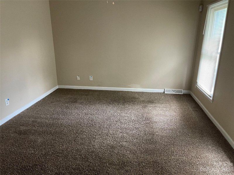 Property image 3 at 410 Vickery Drive, Charlotte, NC 28215