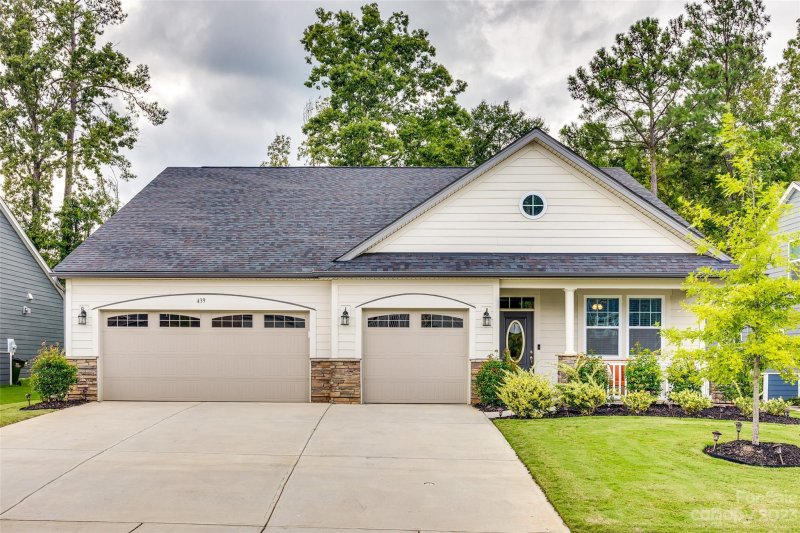 439 Sandbar Point
