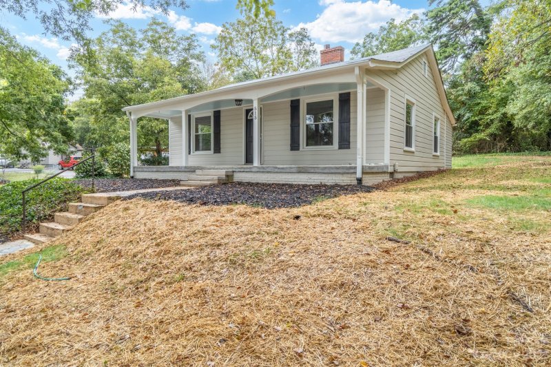Property image 3 at 515 N Chapel Street, Landis, NC 28088