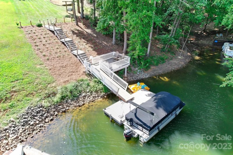 Property image 3 at 2482 Green Point Lane, Denver, NC 28037