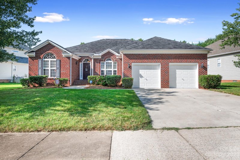 20301 Northport Drive