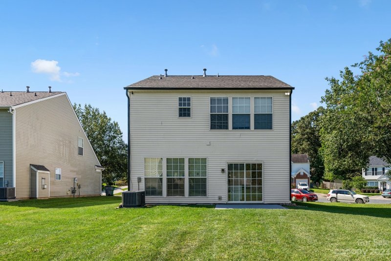 Property image 4 at 2413 Sawyer Drive, Charlotte, NC 28213