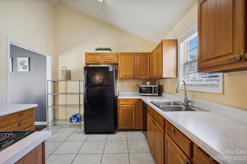 Property image 5 at 2408 Barkers Ridge Drive, Bessemer City, NC 28016