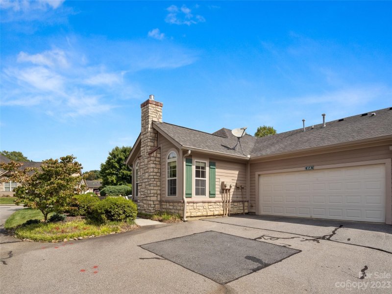 Property image 2 at 114 Mountain Meadow Circle, Weaverville, NC 28787