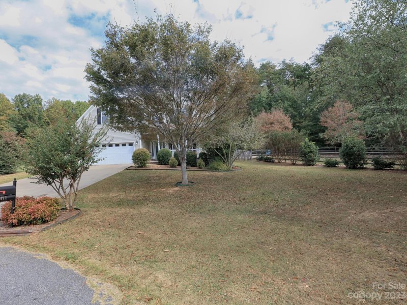 Property image 3 at 6477 Winding Creek Lane, Denver, NC 28037