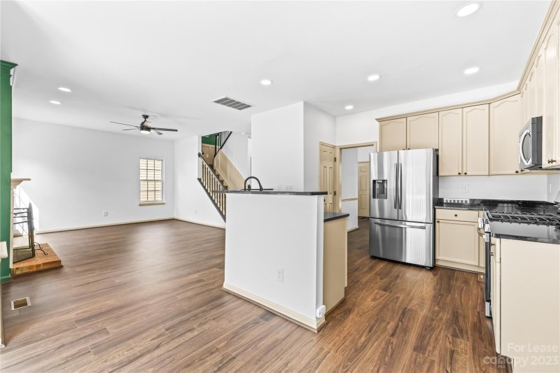 Property image 4 at 124 Red Tip Lane, Mooresville, NC 28117