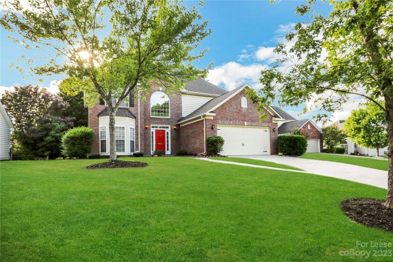 Property image 3 at 10641 Partridgeberry Drive, Charlotte, NC 28213