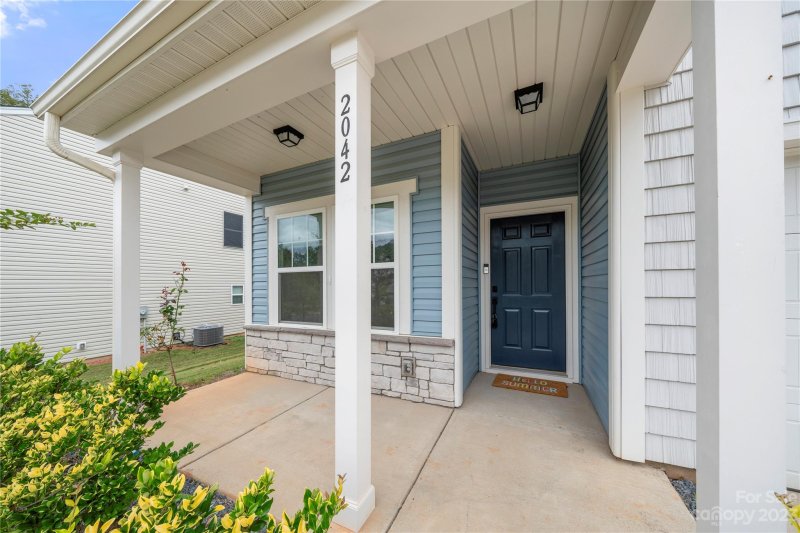 Property image 5 at 2042 Darby View Lane, Charlotte, NC 28215