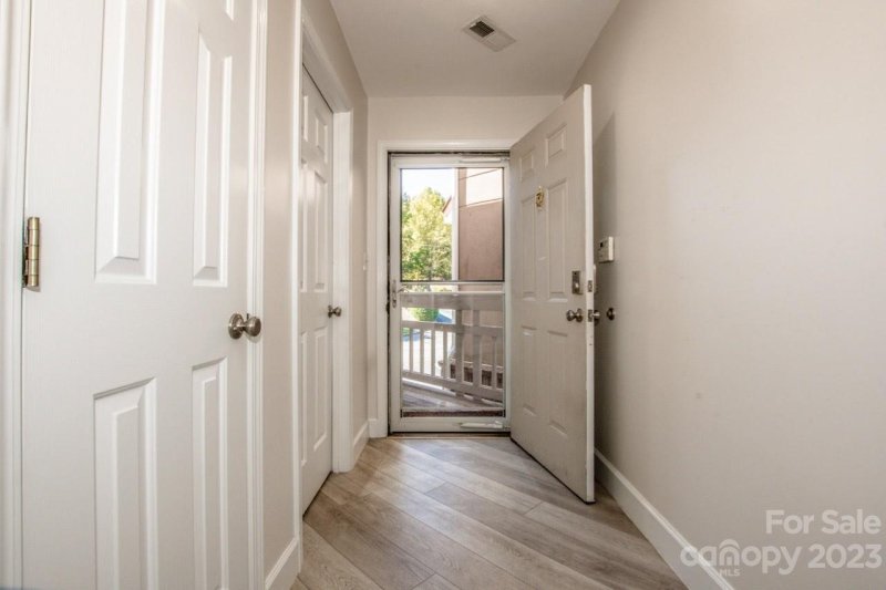 Property image 5 at 104 Pier 33 Drive, Mooresville, NC 28117