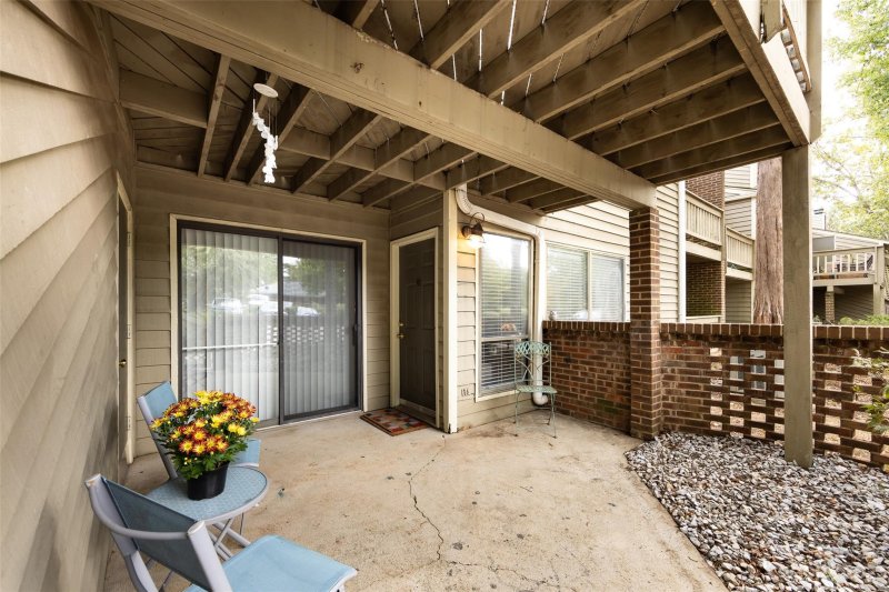 Property image 3 at 1604 Sharon Road, Charlotte, NC 28210