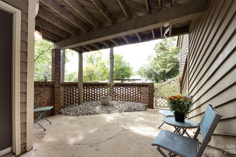 Property image 4 at 1604 Sharon Road, Charlotte, NC 28210