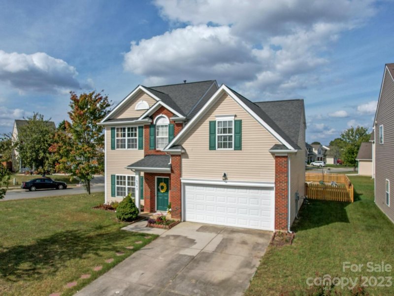 Property image 2 at 16342 Hayfield Road, Charlotte, NC 28213