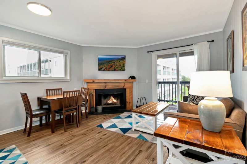 Property image 3 at 301 Pinnacle Inn Road, Beech Mountain, NC 28604