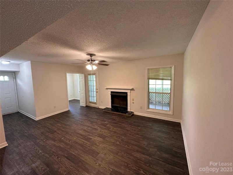 Property image 4 at 6043 Green Forest Drive, Charlotte, NC 28212