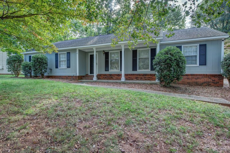 3726 Sugar Spring Road