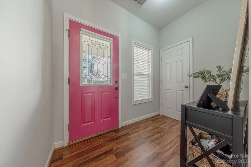 Property image 4 at 5524 Franklin Springs Circle, Charlotte, NC 28217