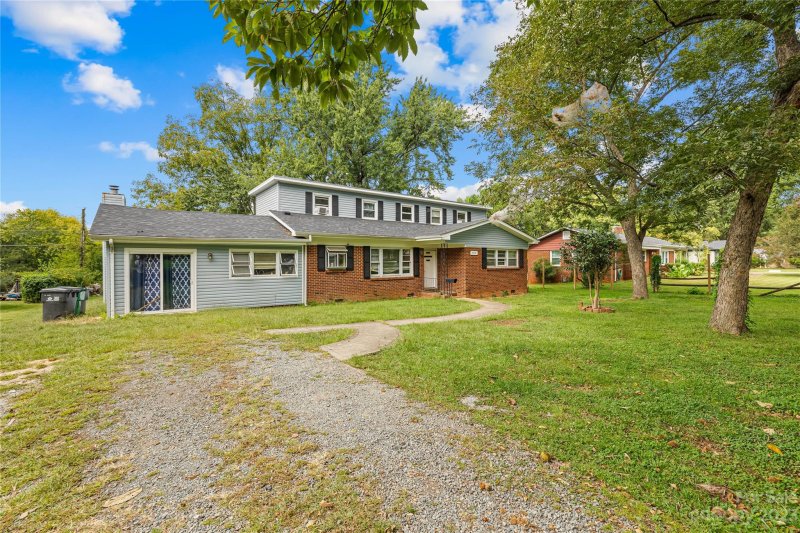 Property image 2 at 5219 Manning Road, Charlotte, NC 28269