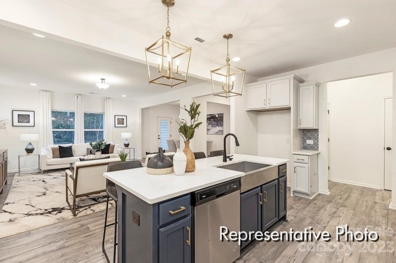 Property image 2 at 4012 Southern Pine Drive, Mount Holly, NC 28120