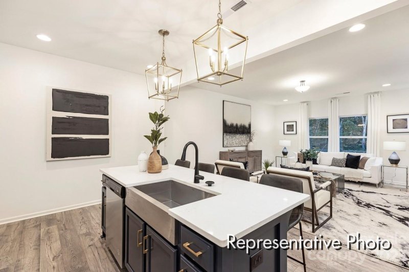 Property image 3 at 4012 Southern Pine Drive, Mount Holly, NC 28120