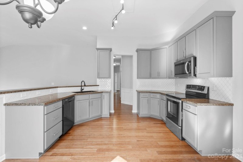 Property image 5 at 10312 Fairbourne Court, Charlotte, NC 28269