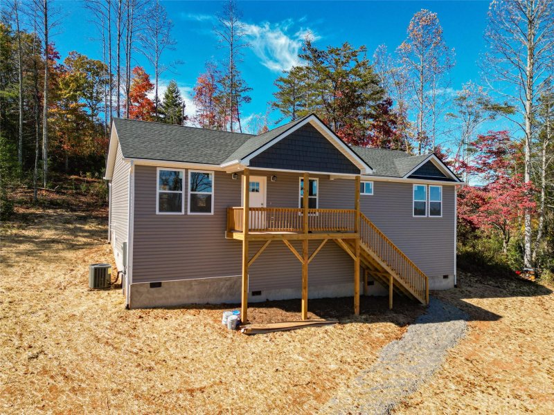 176 S Vineyard Village Drive