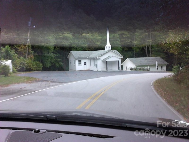 Property image 4 at 120 Songbird Court, Hendersonville, NC 28792