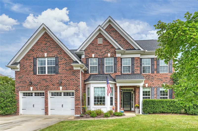 Property image 2 at 7227 Streamhaven Drive, Harrisburg, NC 28075