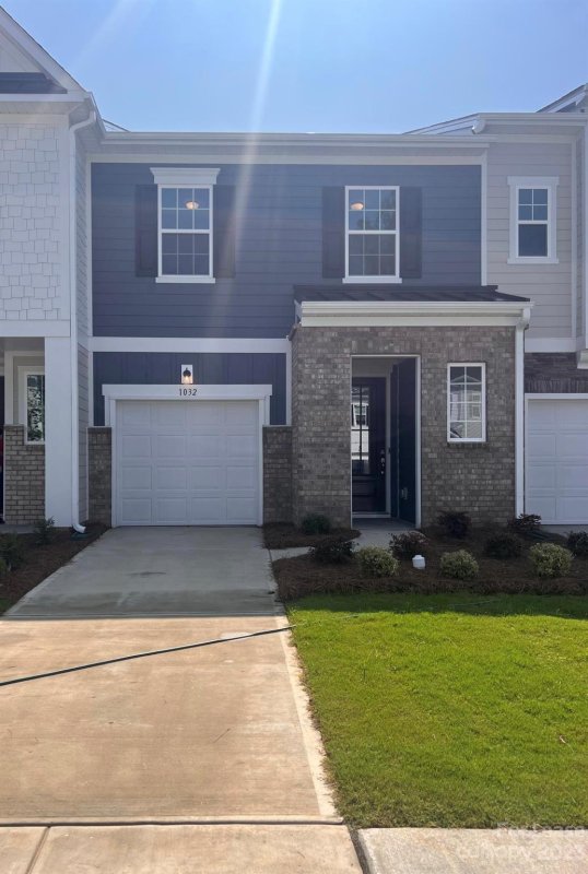 Property image 2 at 1032 Grays Mill Road, Charlotte, NC 28215