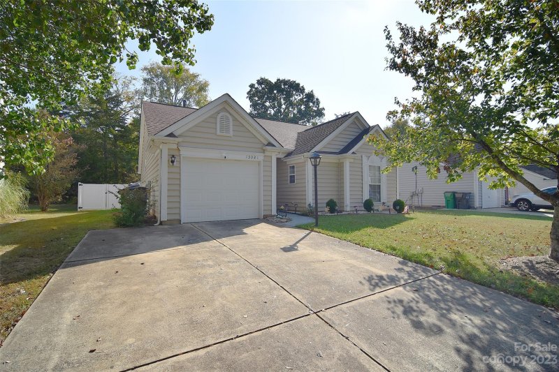 Property image 2 at 13321 Michael Lynn Road, Charlotte, NC 28278