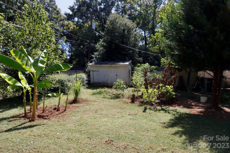 Property image 4 at 2219 Ashley Road, Charlotte, NC 28208