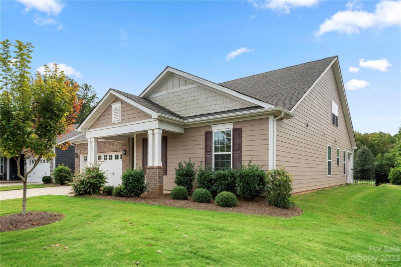 Property image 2 at 731 Wood Lily Drive, Belmont, NC 28012