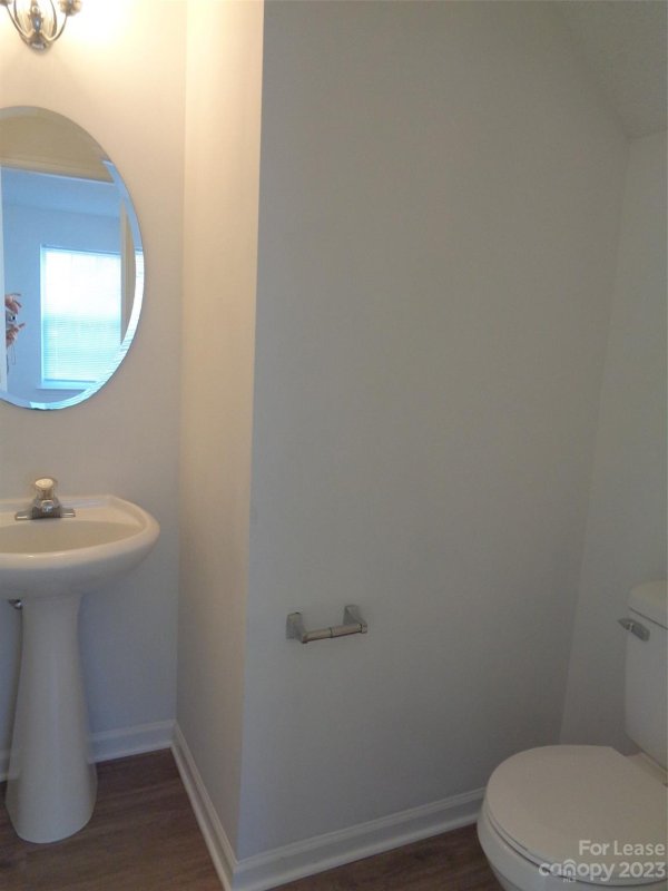 Property image 4 at 10309 Wakerobin Lane, Charlotte, NC 28213