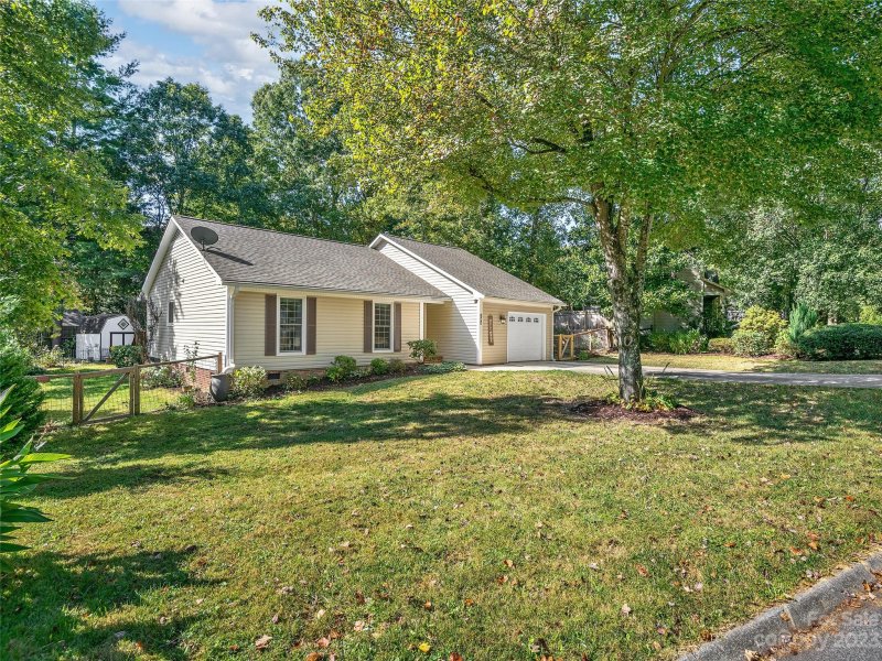 Property image 2 at 106 Southwick Court, Fletcher, NC 28732