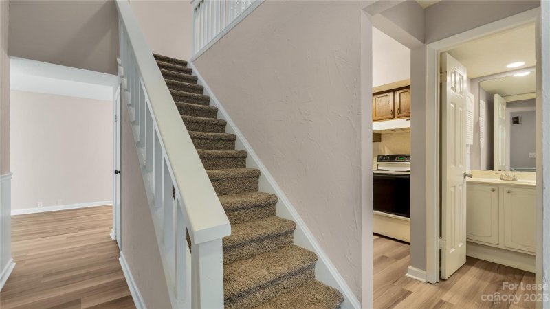 Property image 2 at 6927 Stonington Lane, Charlotte, NC 28227