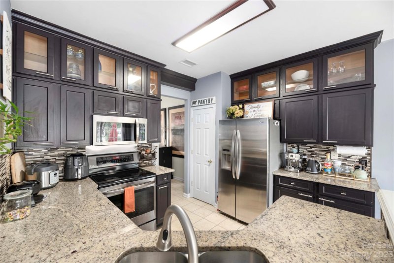 Property image 5 at 8305 Shinkansen Drive, Charlotte, NC 28213