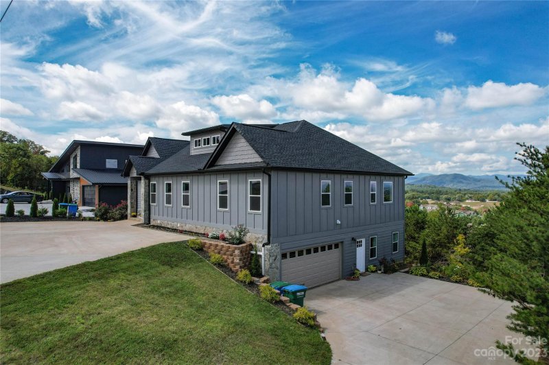 Property image 3 at 71 Climbing Aster Way, Asheville, NC 28806