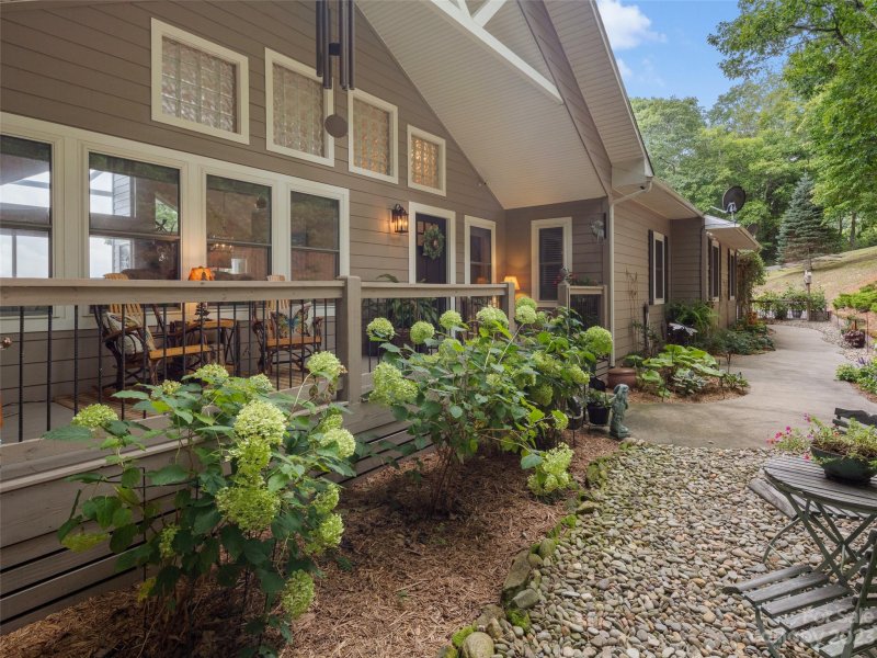 Property image 2 at 396 Leatherwood Road, Maggie Valley, NC 28751