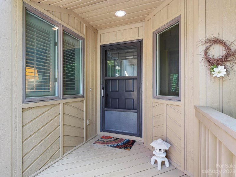 Property image 5 at 302 Red Oak Drive, Hendersonville, NC 28791