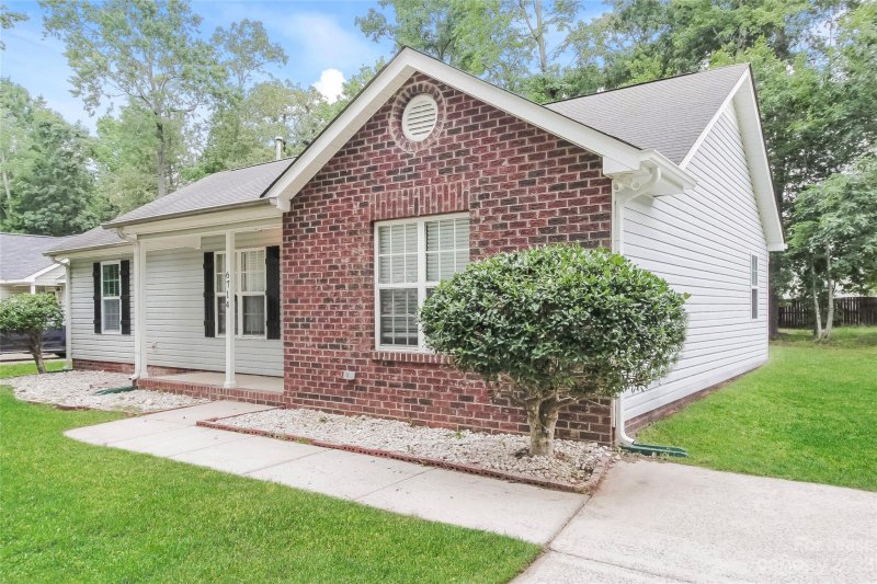 Property image 4 at 6714 1st Avenue, Indian Trail, NC 28079