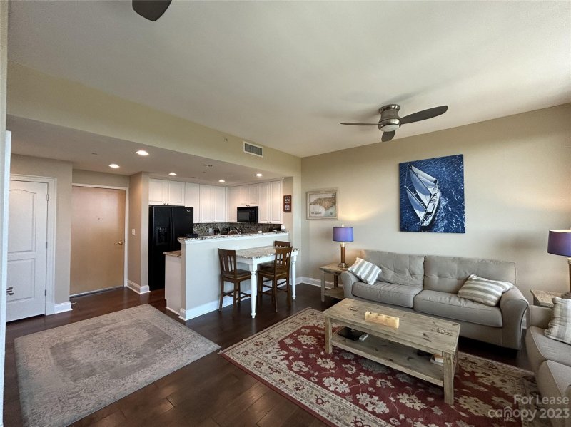 Property image 4 at 315 Arlington Avenue, Charlotte, NC 28203