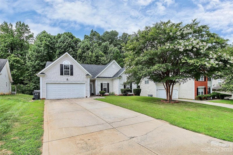 Property image 3 at 3813 Sipes Lane, Charlotte, NC 28269